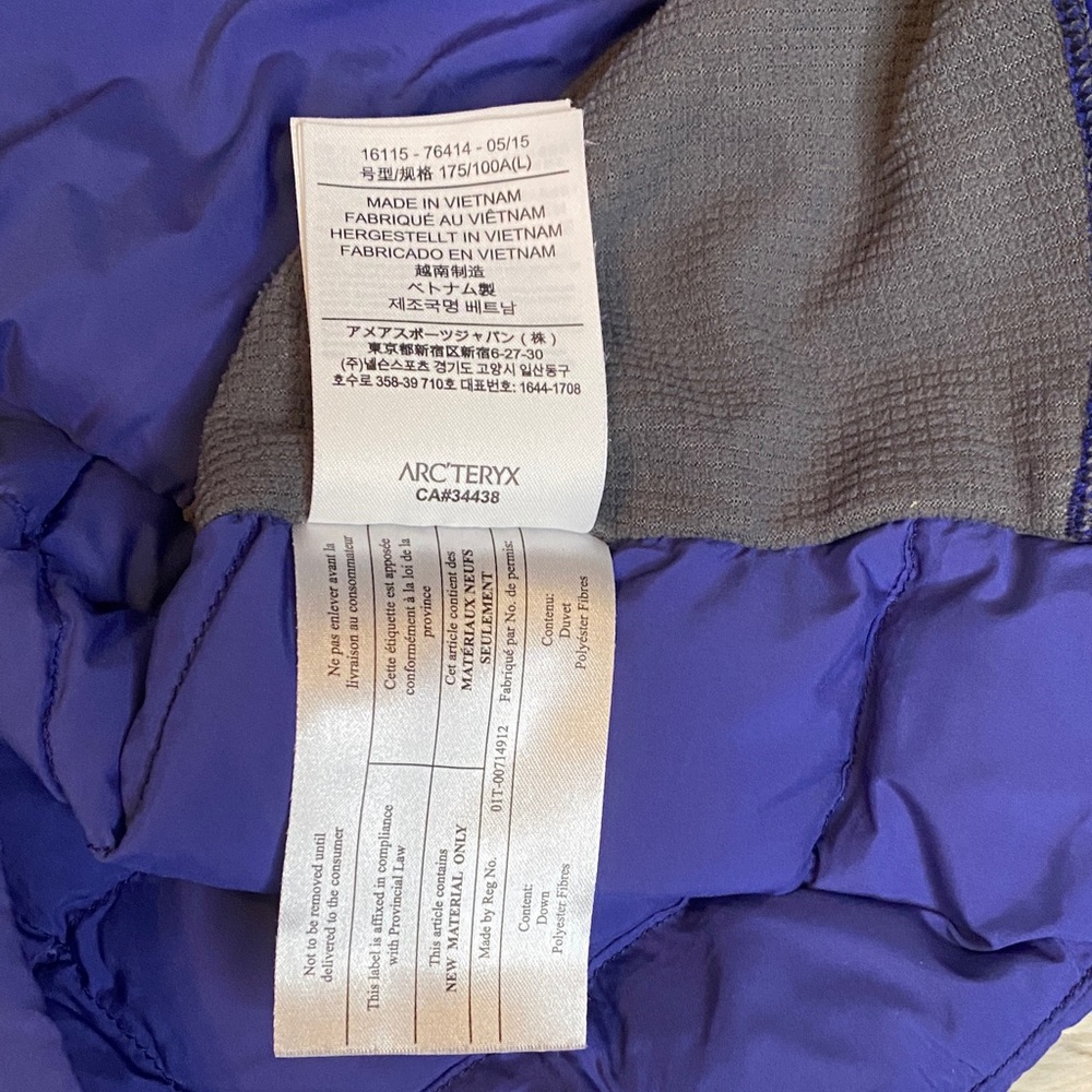 Arc'teryx Women's Blue Puffer Jacket - Picture 6 of 9